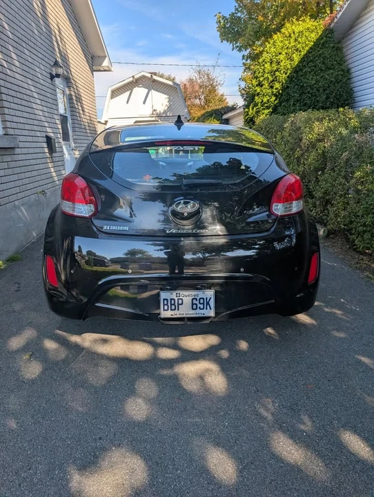 2014 Hyundai Veloster - Image 2 of 5