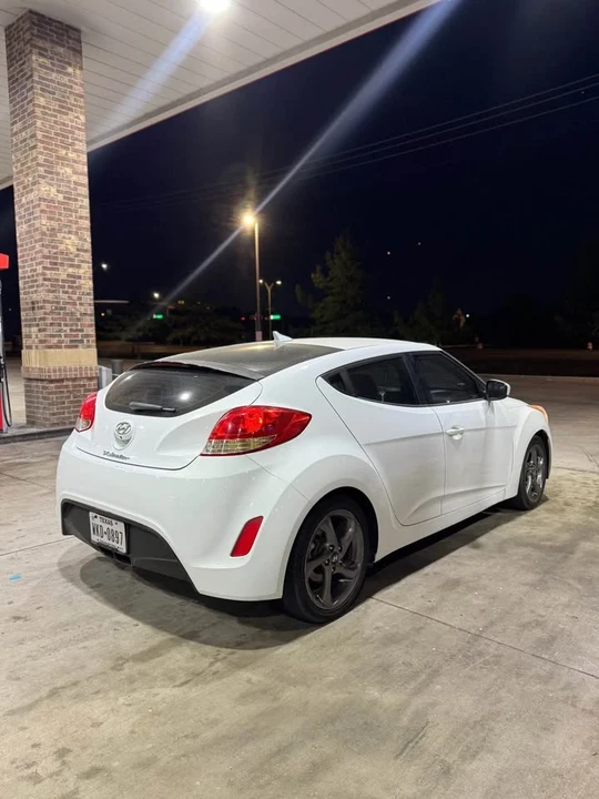 2014 Hyundai Veloster - Image 4 of 13