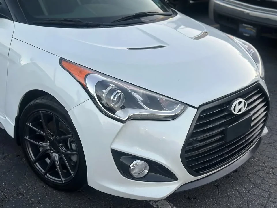 2014 Hyundai Veloster - Image 2 of 20