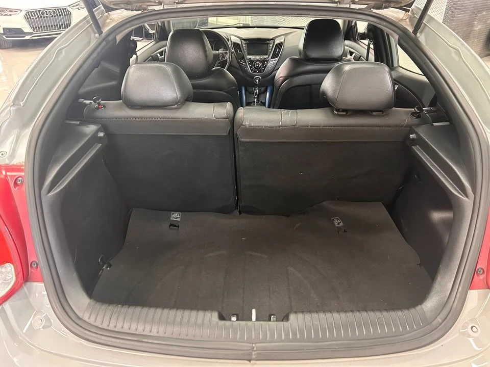 2014 Hyundai Veloster - Image 18 of 20