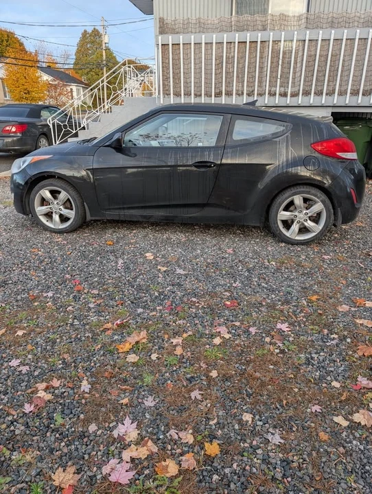 2014 Hyundai Veloster - Image 6 of 8