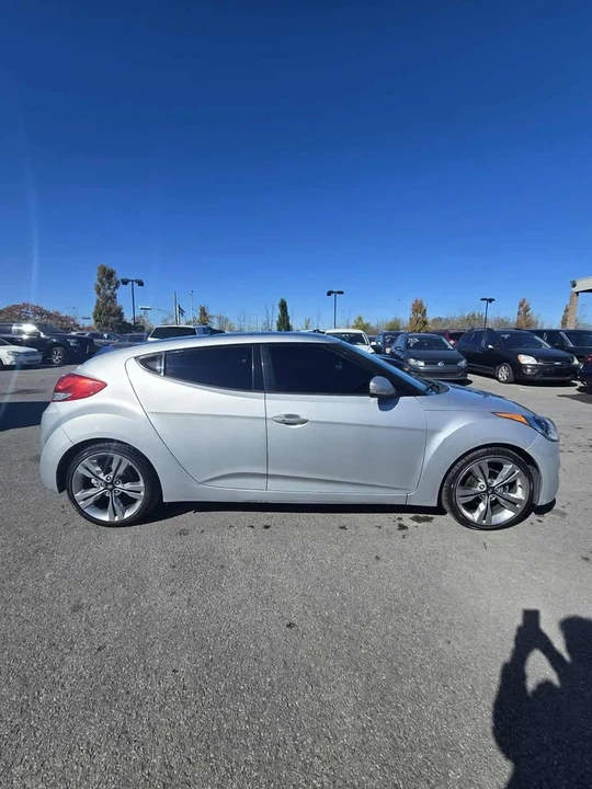 2014 Hyundai Veloster - Image 4 of 8