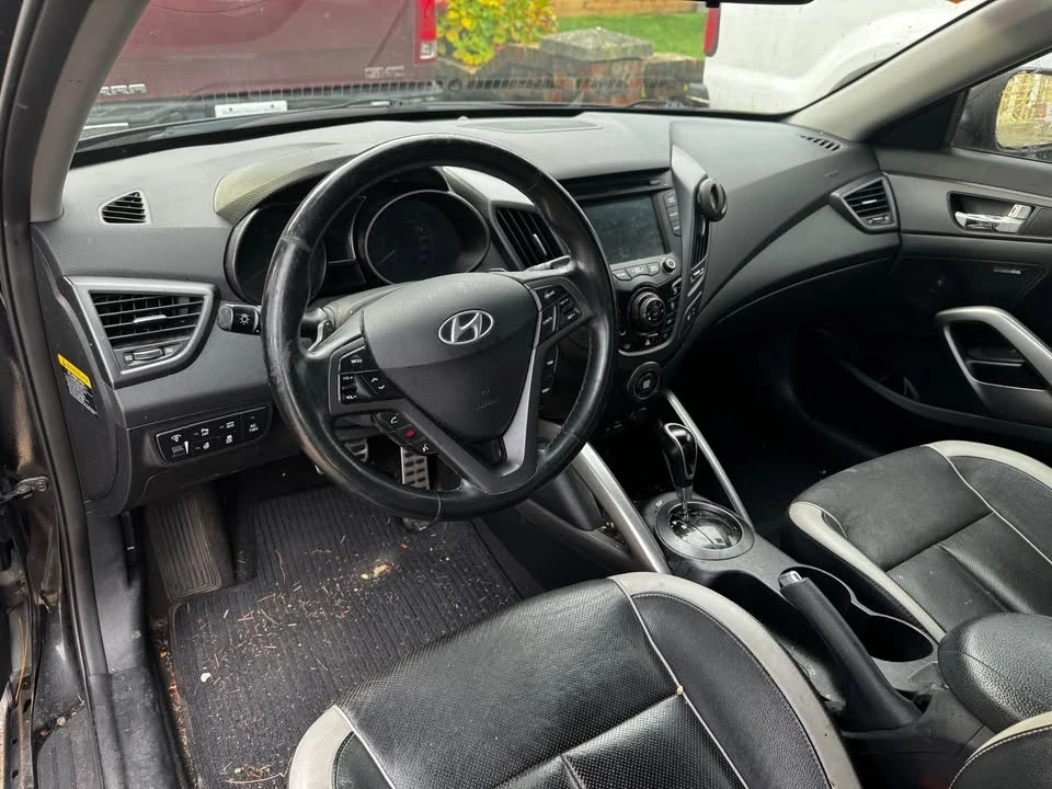 2014 Hyundai Veloster - Image 15 of 19