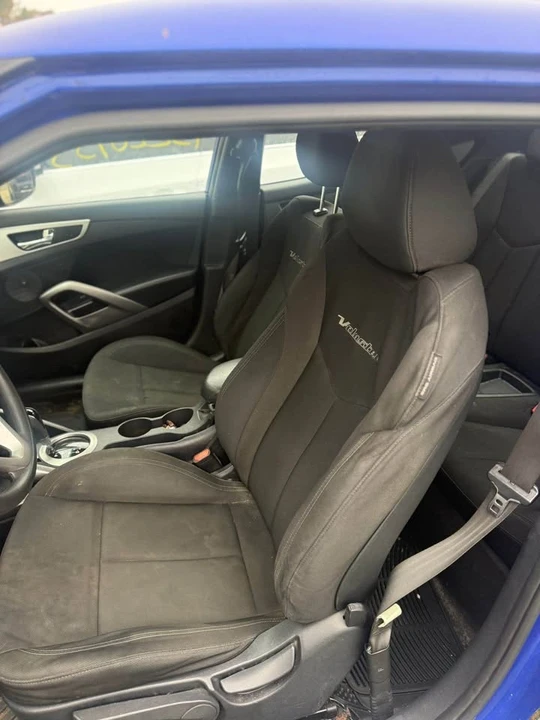 2014 Hyundai Veloster - Image 6 of 7