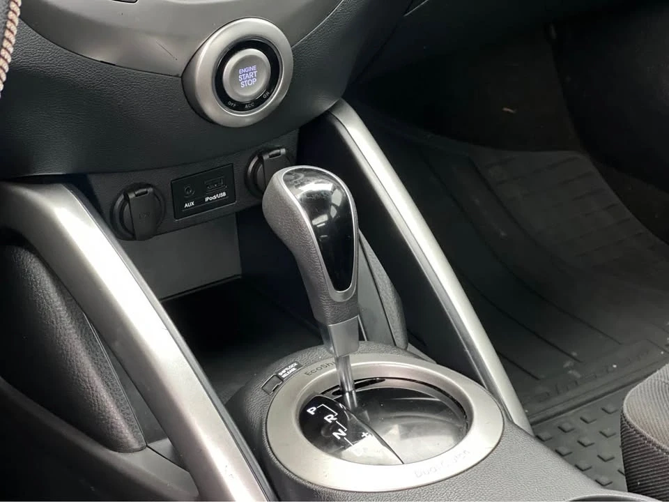 2014 Hyundai Veloster - Image 10 of 13