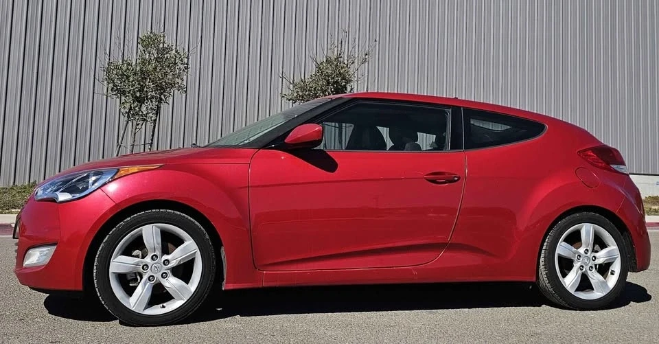 2014 Hyundai Veloster - Image 2 of 7