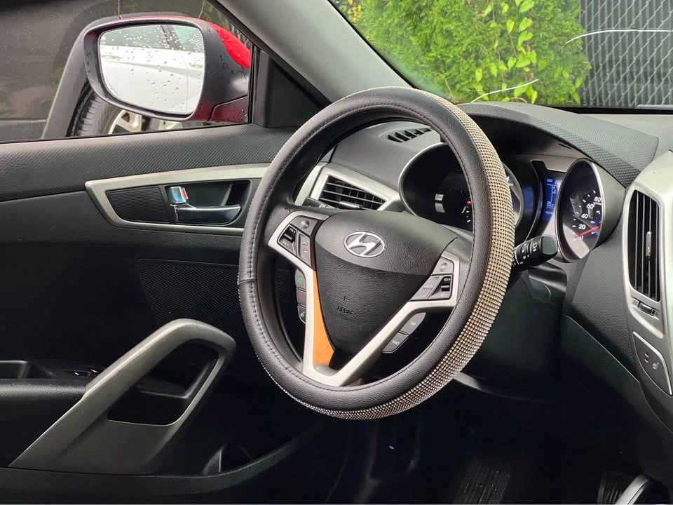 2014 Hyundai Veloster - Image 9 of 13