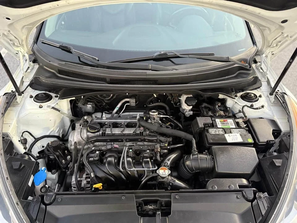 2014 Hyundai Veloster - Image 13 of 13