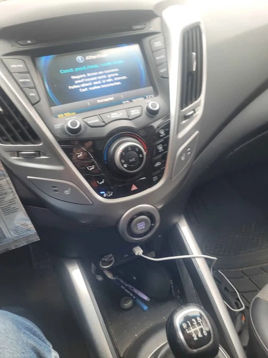 2014 Hyundai Veloster - Image 5 of 6