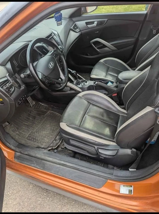 2014 Hyundai Veloster - Image 5 of 9