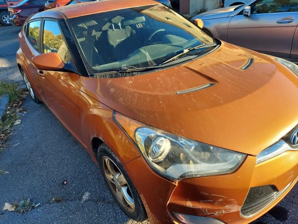 2014 Hyundai Veloster - Image 8 of 9