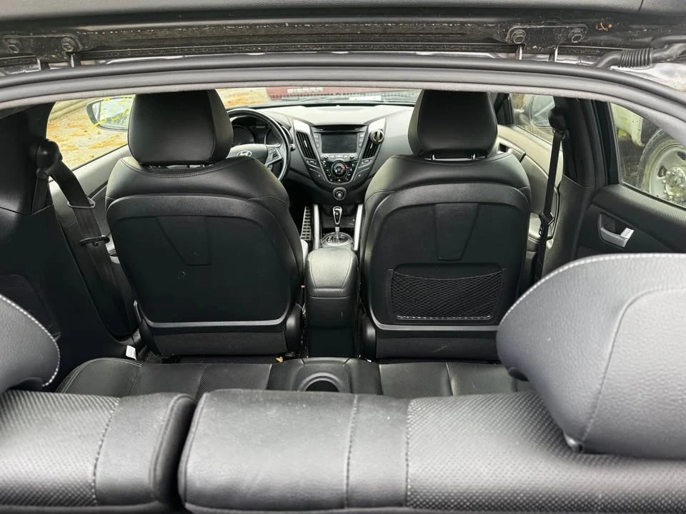 2014 Hyundai Veloster - Image 2 of 19