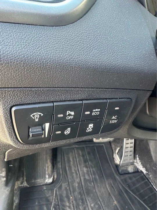 2014 Hyundai Veloster - Image 13 of 17