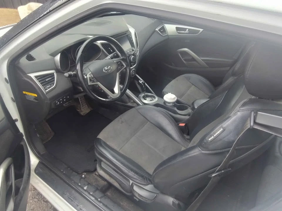 2014 Hyundai Veloster - Image 7 of 8