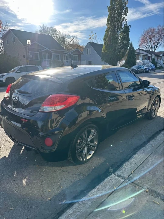2014 Hyundai Veloster - Image 4 of 17