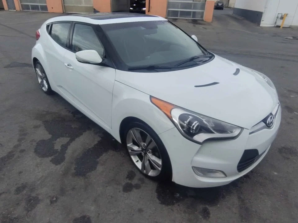 2014 Hyundai Veloster - Image 2 of 8