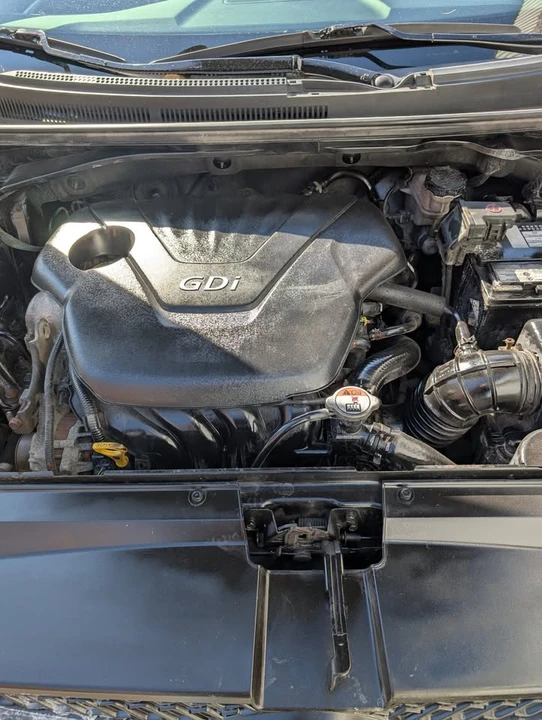 2014 Hyundai Veloster - Image 7 of 10