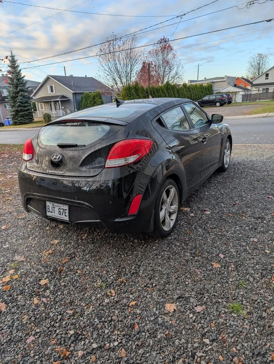 2014 Hyundai Veloster - Image 4 of 10