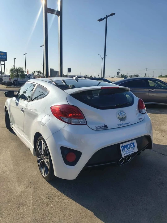 2014 Hyundai Veloster - Image 2 of 5