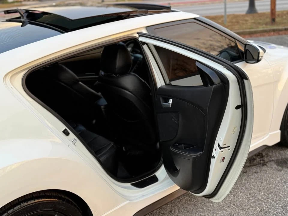 2014 Hyundai Veloster - Image 6 of 12