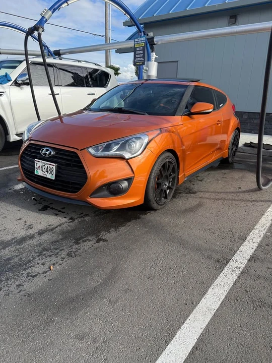 2014 Hyundai Veloster - Image 2 of 7