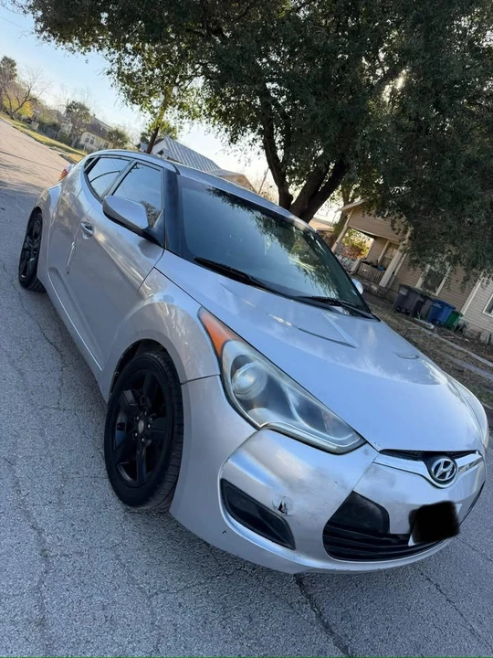 2014 Hyundai Veloster - Image 4 of 17