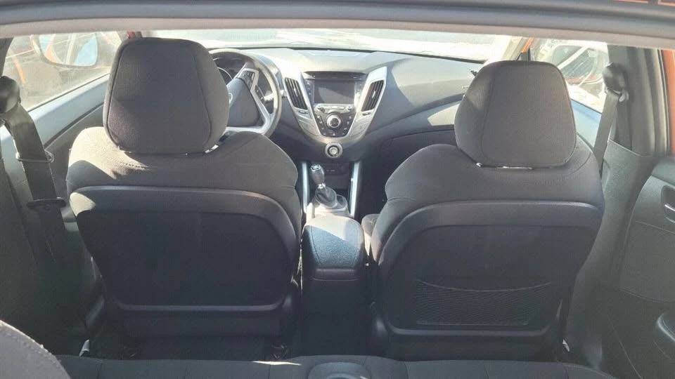 2014 Hyundai Veloster - Image 7 of 12