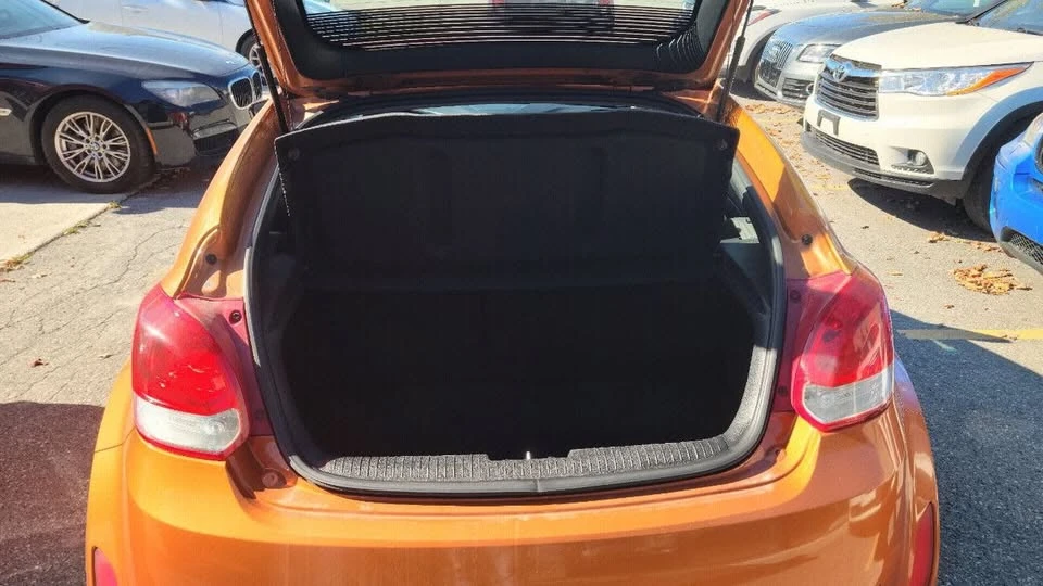 2014 Hyundai Veloster - Image 6 of 12