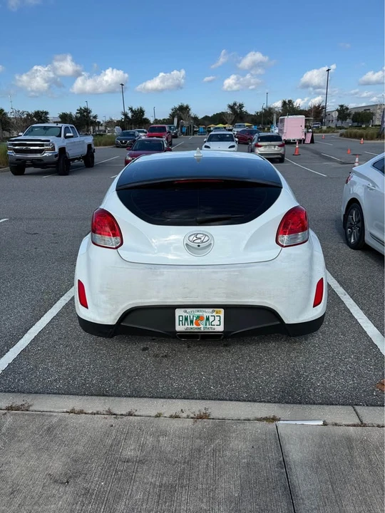 2014 Hyundai Veloster - Image 4 of 9