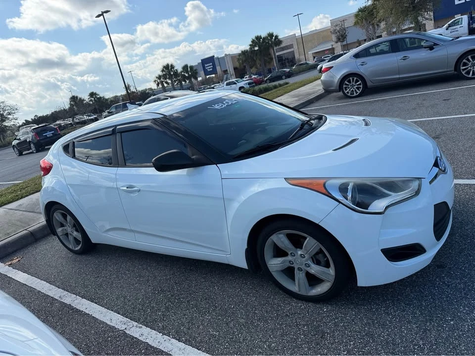 2014 Hyundai Veloster - Image 3 of 9