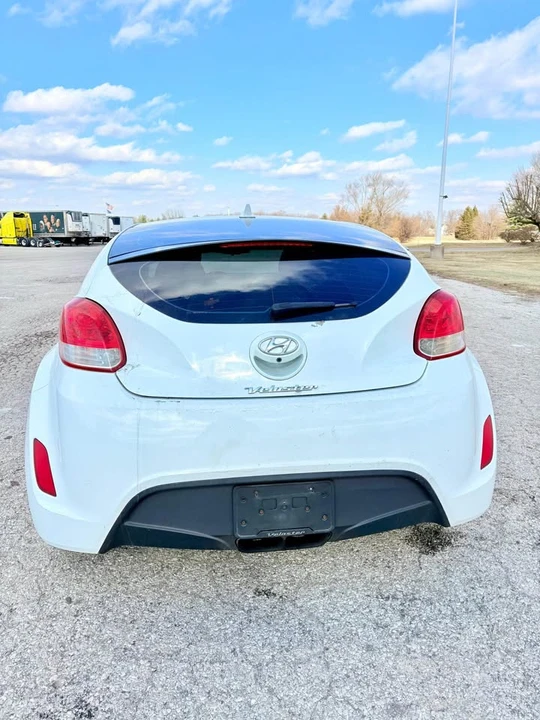 2014 Hyundai Veloster - Image 6 of 15