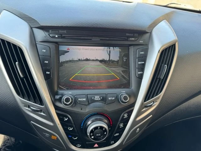 2014 Hyundai Veloster - Image 15 of 18