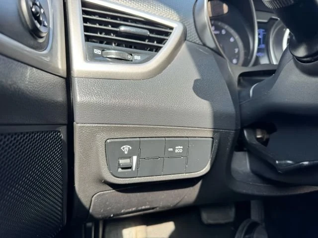 2014 Hyundai Veloster - Image 18 of 18