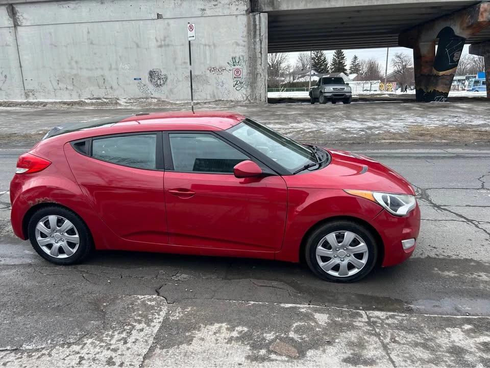 2014 Hyundai Veloster - Image 7 of 9