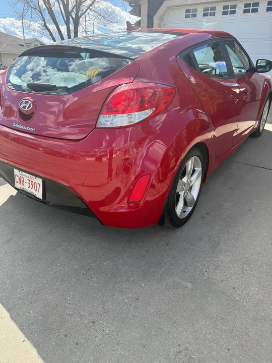 2014 Hyundai Veloster - Image 6 of 12