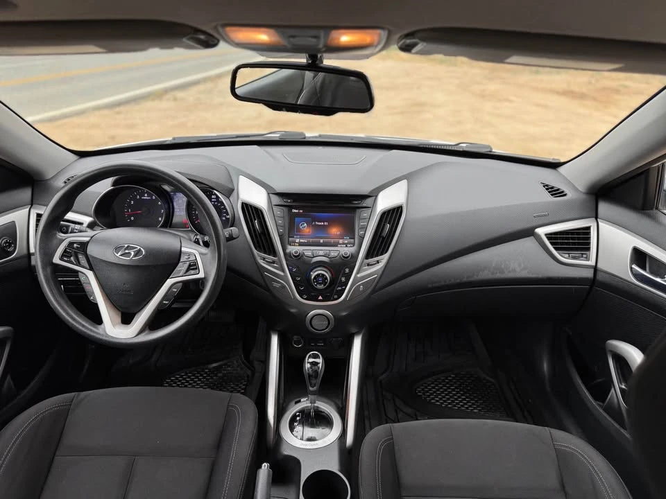 2014 Hyundai Veloster - Image 8 of 10