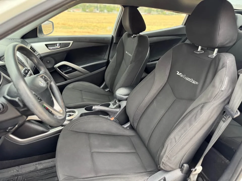 2014 Hyundai Veloster - Image 9 of 10