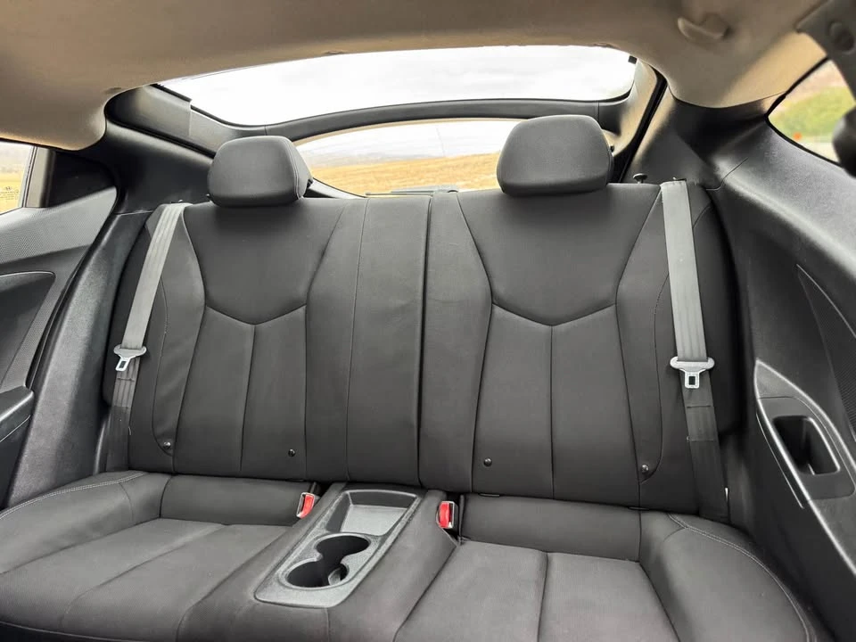 2014 Hyundai Veloster - Image 6 of 10