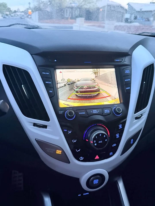 2014 Hyundai Veloster - Image 4 of 6