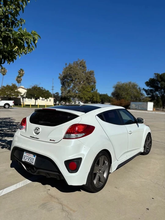 2014 Hyundai Veloster - Image 4 of 9