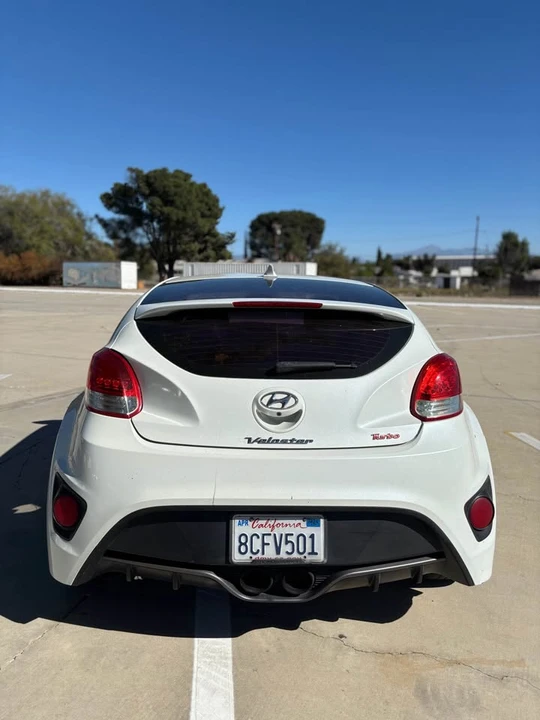 2014 Hyundai Veloster - Image 5 of 9
