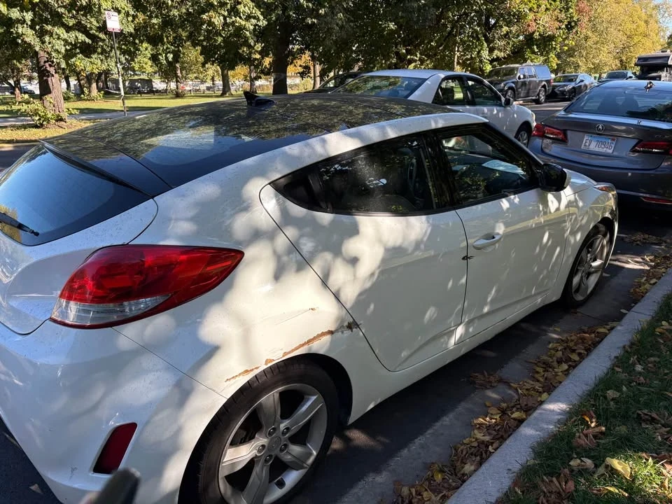 2014 Hyundai Veloster - Image 3 of 3