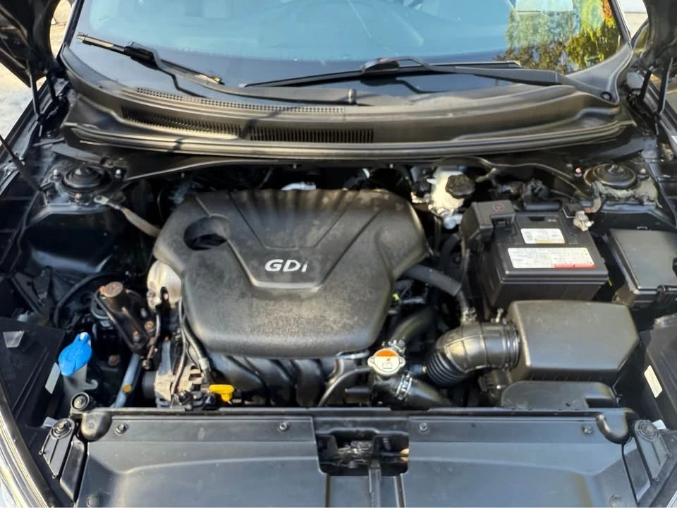 2014 Hyundai Veloster - Image 7 of 9