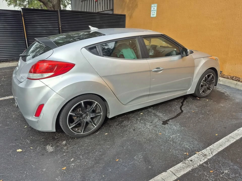 2014 Hyundai Veloster - Image 4 of 6