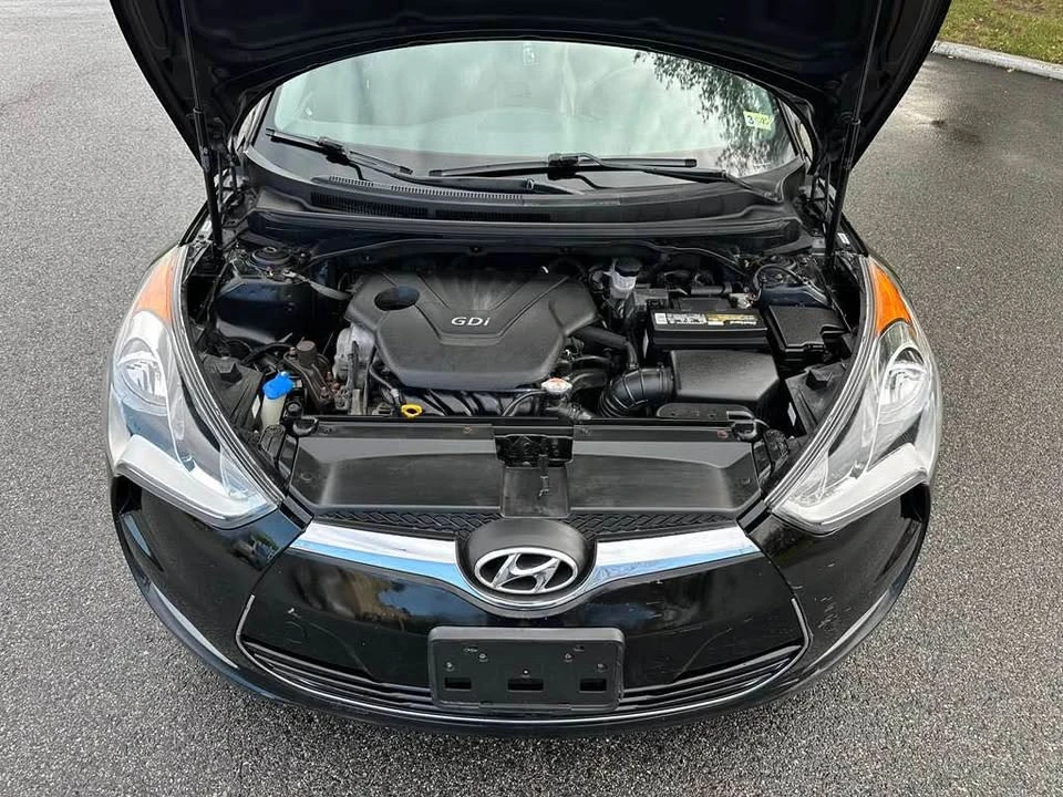 2014 Hyundai Veloster - Image 8 of 18