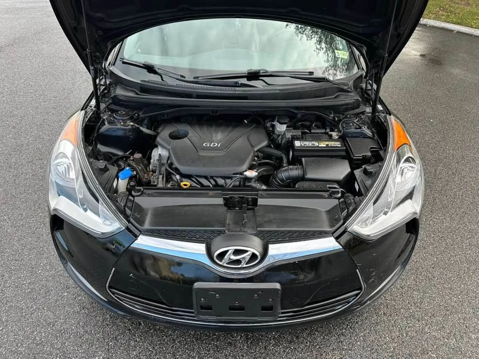 2014 Hyundai Veloster - Image 16 of 18