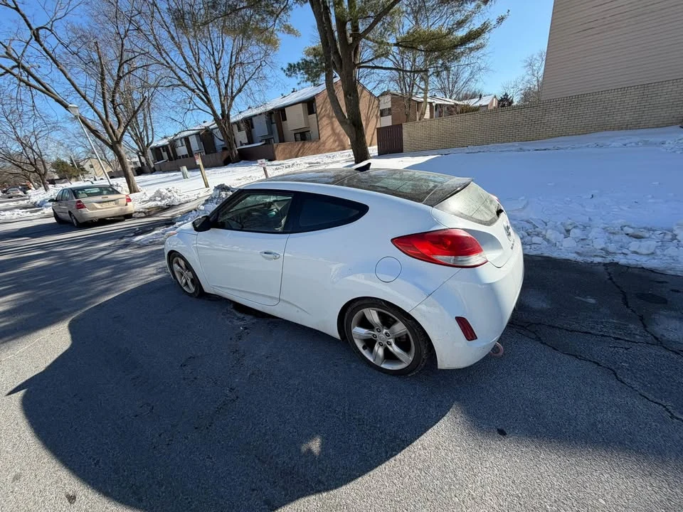 2014 Hyundai Veloster - Image 5 of 16