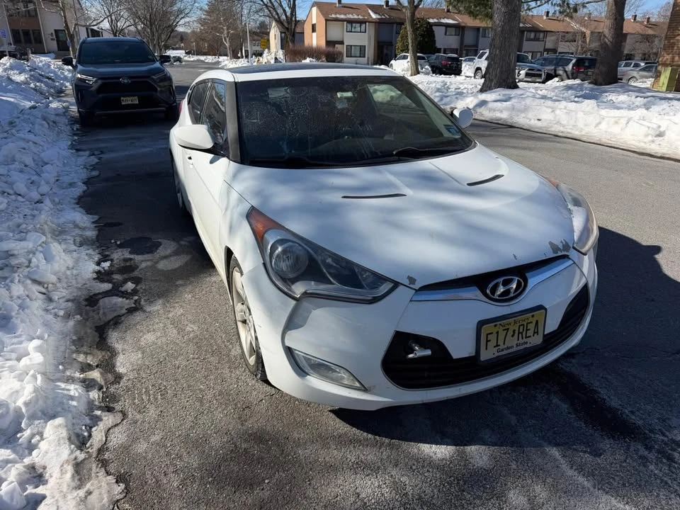 2014 Hyundai Veloster - Image 9 of 16