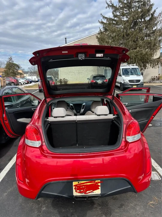 2014 Hyundai Veloster - Image 5 of 18