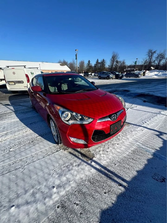 2014 Hyundai Veloster - Image 2 of 11
